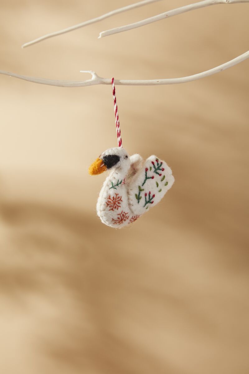 Lakewood Critter Ornament - Swan