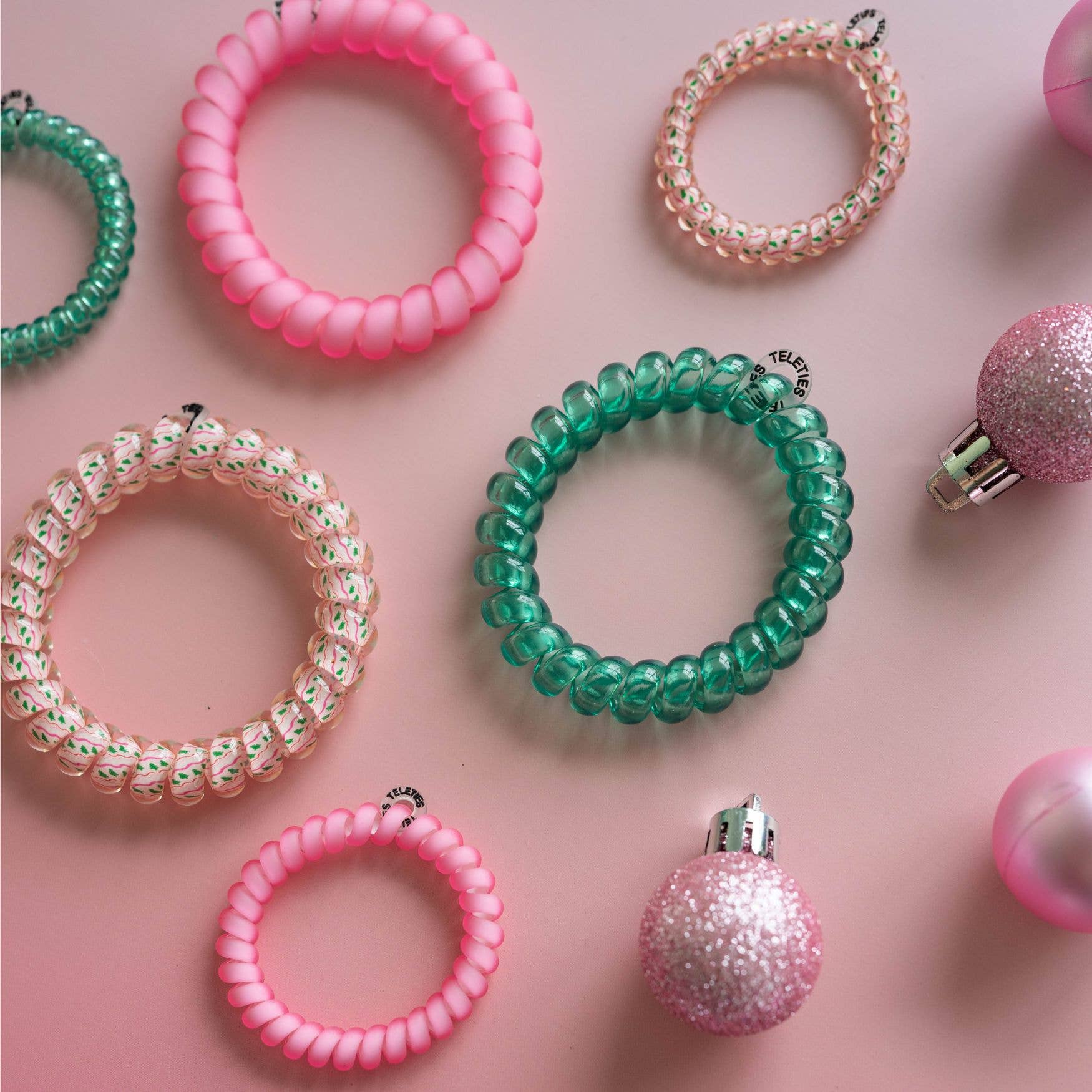 Merry Pinkmas Spiral Hair Ties