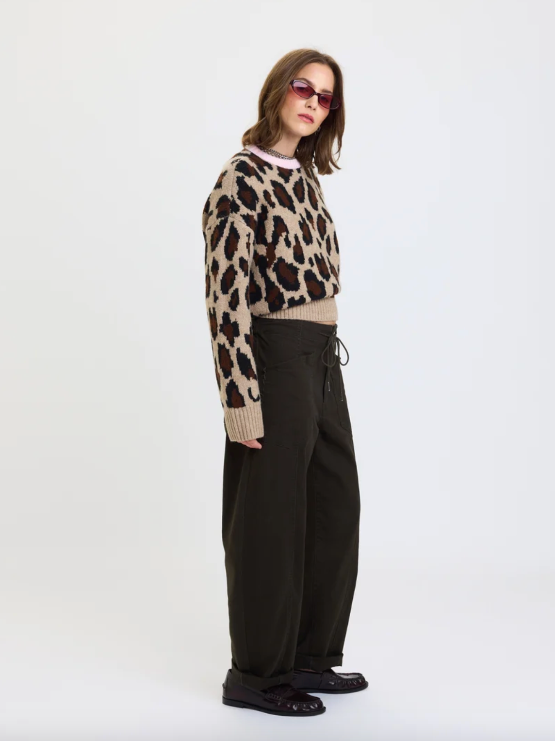 Drawstring barrel pants in dark shade with relaxed barrel legs and waist tie