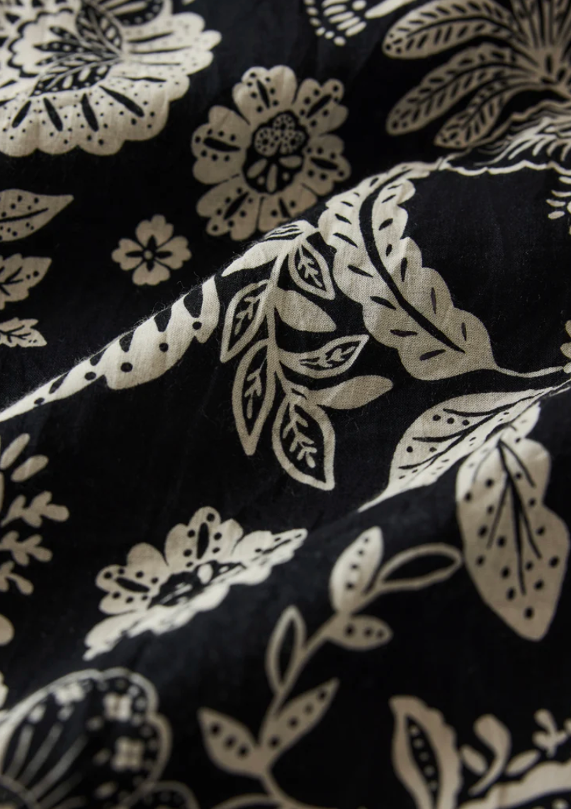 Lorna Luz Floral Mini Skirt - Black