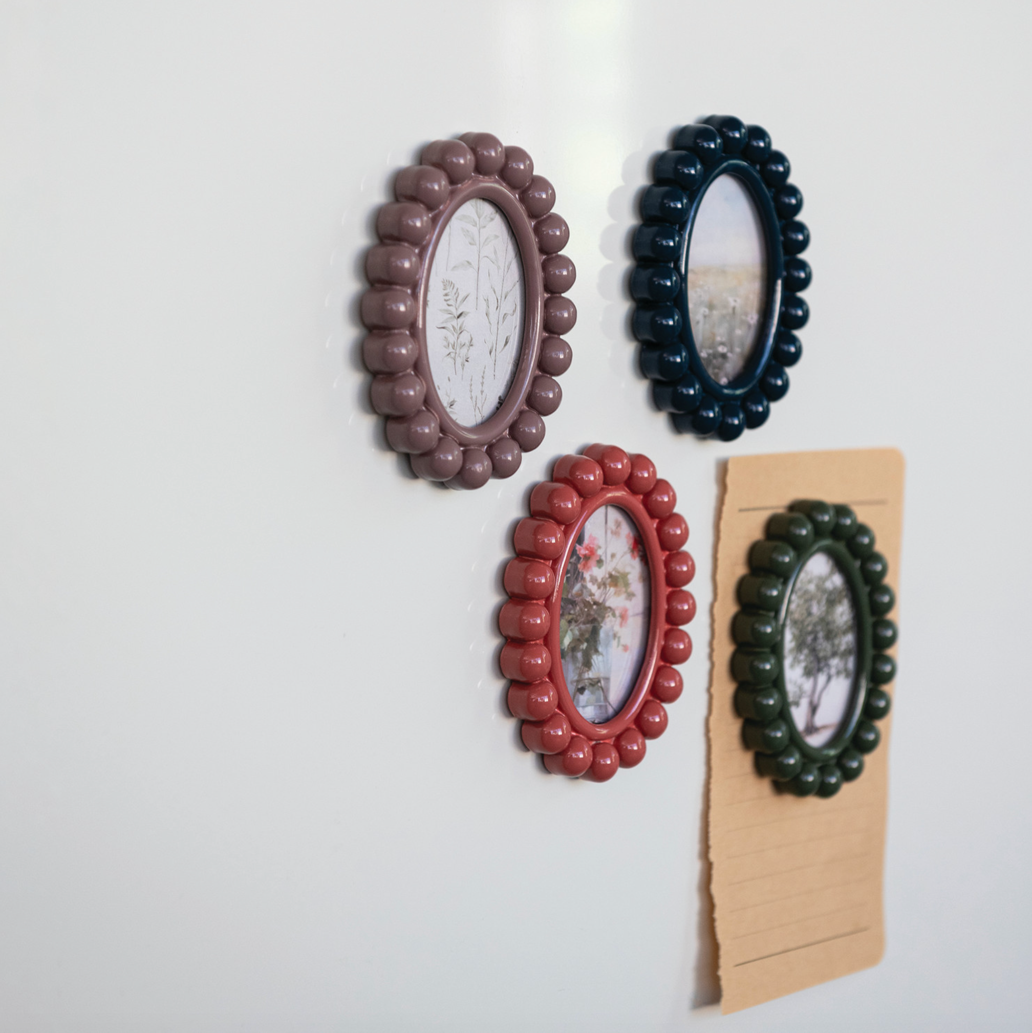 Ball Resin Frame Magnet