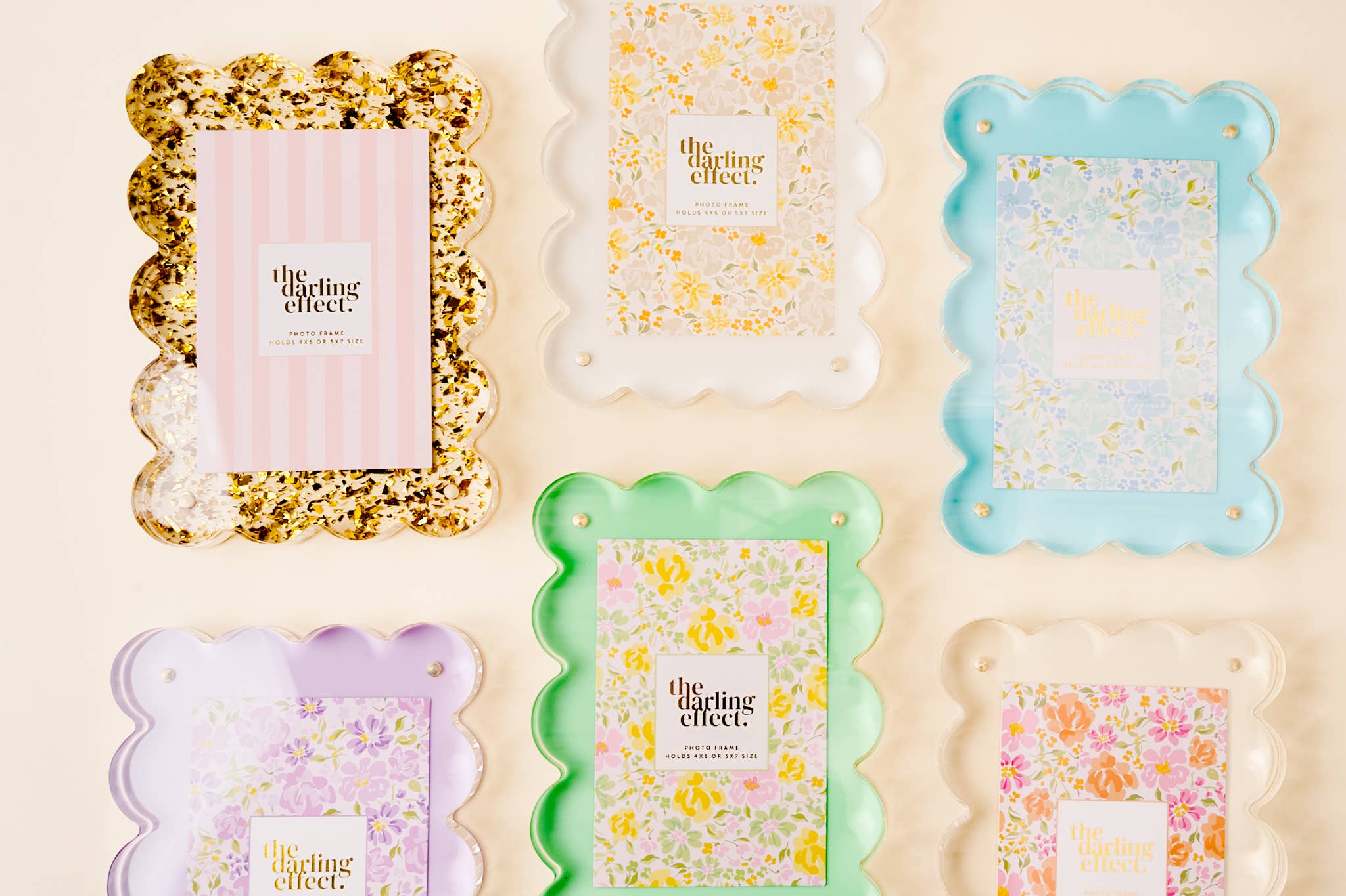 Rectangle Scalloped Acrylic Frame - Clear