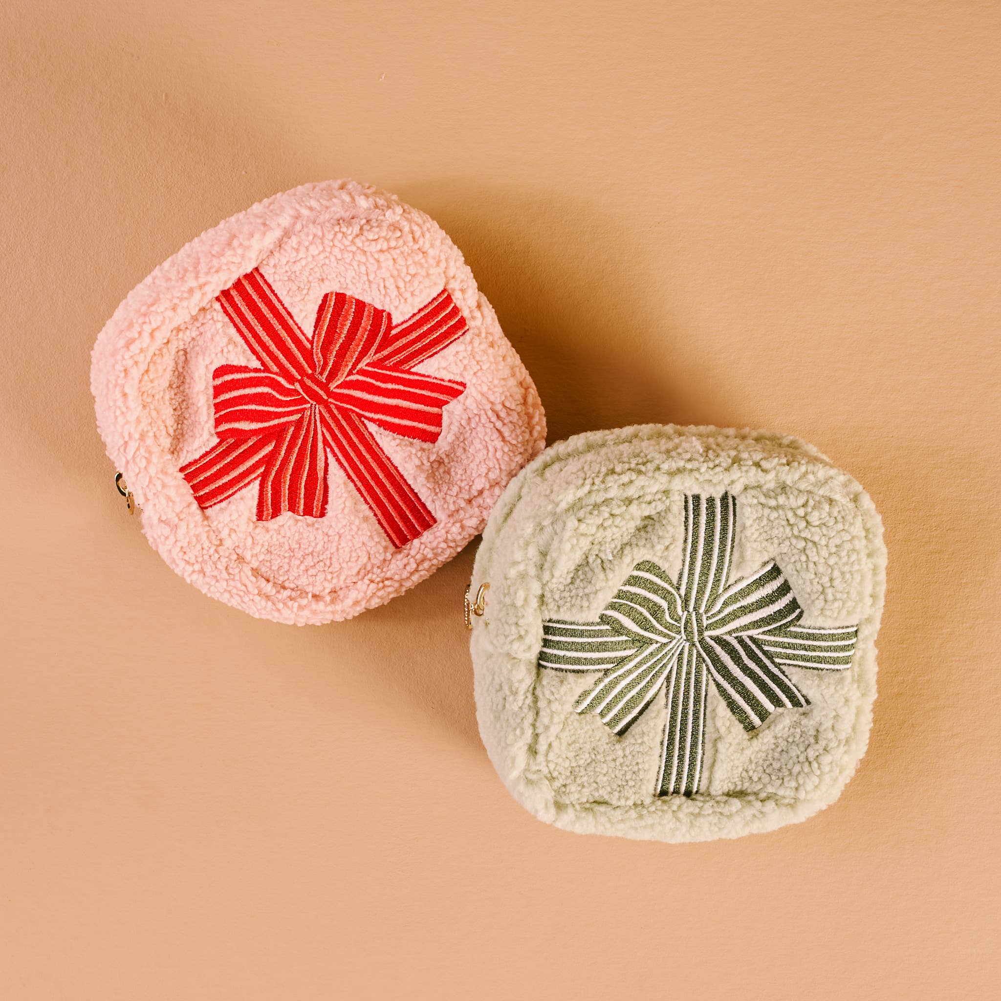 Teddy Pouch - Green Gift Bow