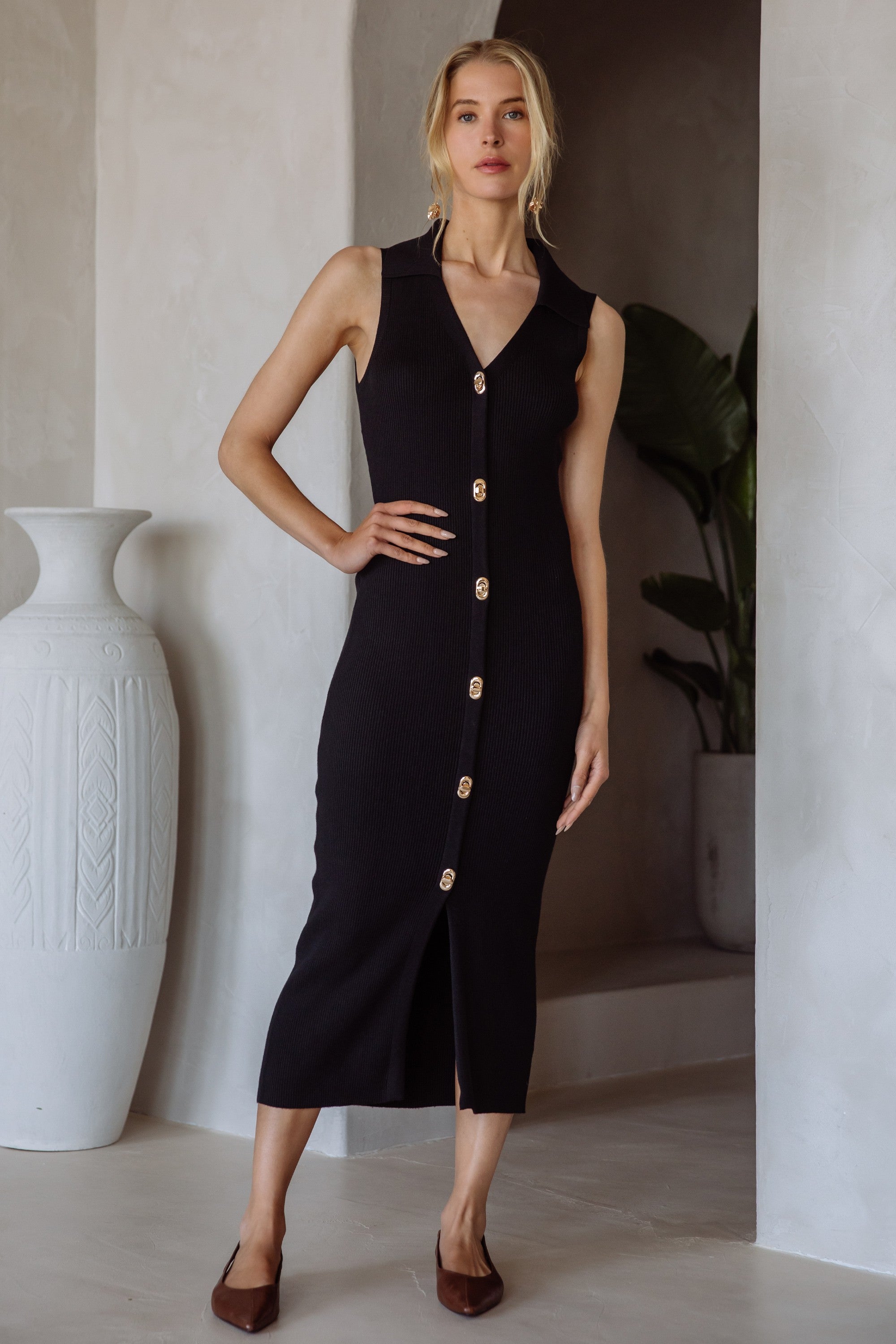 What A Twist Midi Dress - Black