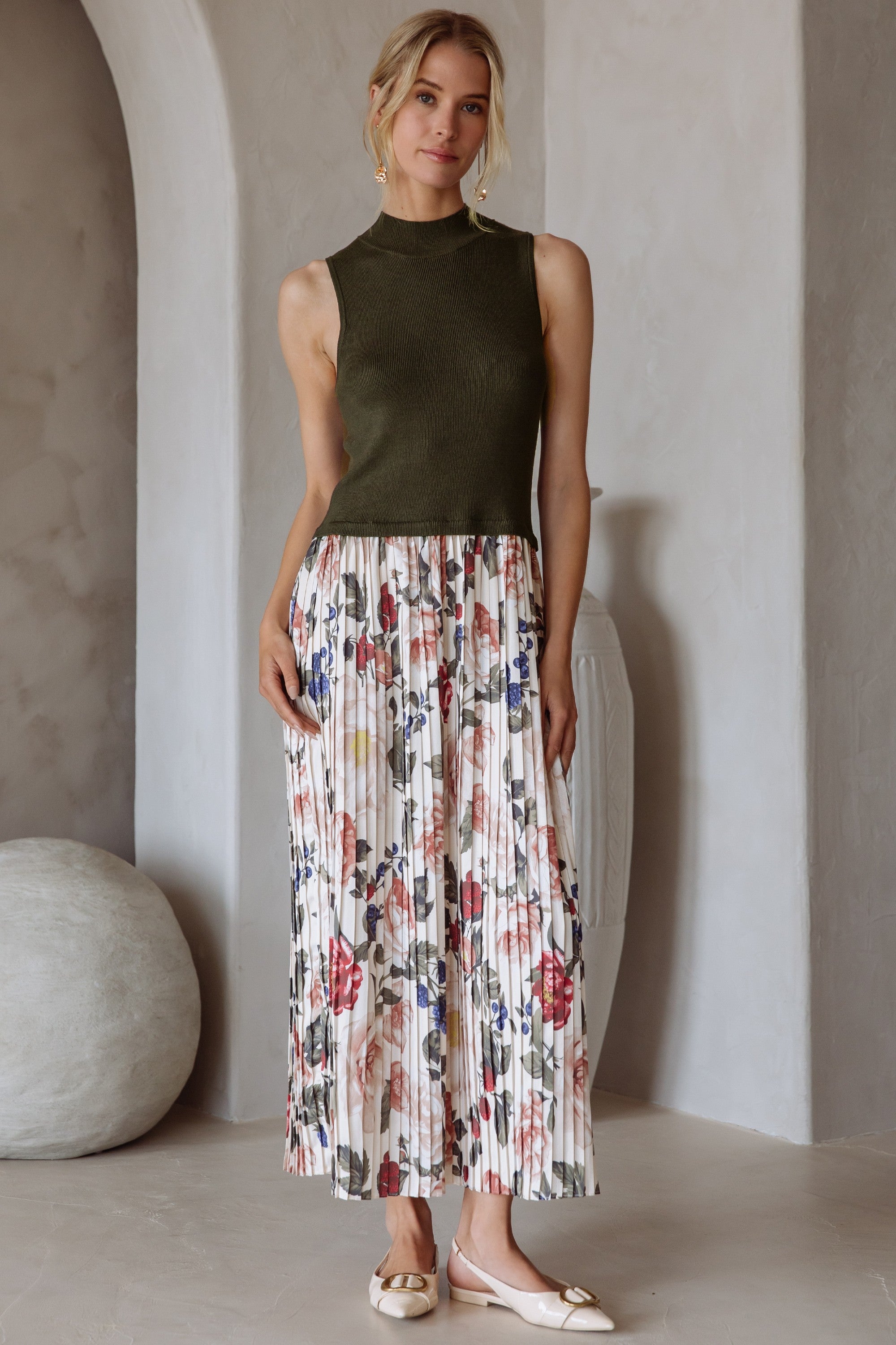 Mixed Bouquet Pleated Maxi Dress
