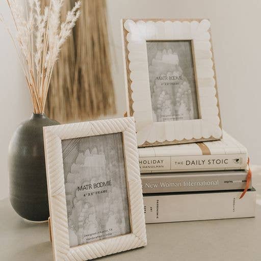 Amalesh Picture Frame