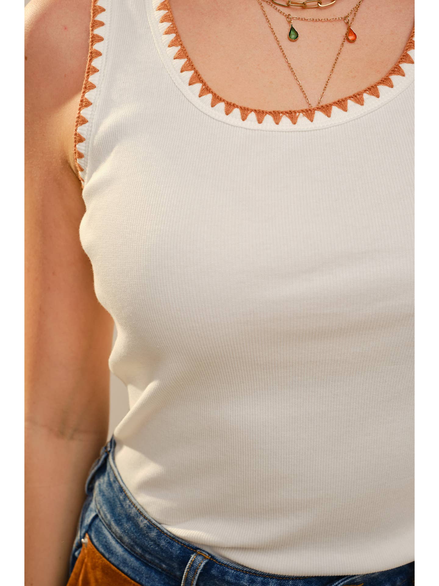 Hook 'Em Embroidered Stitch Tank