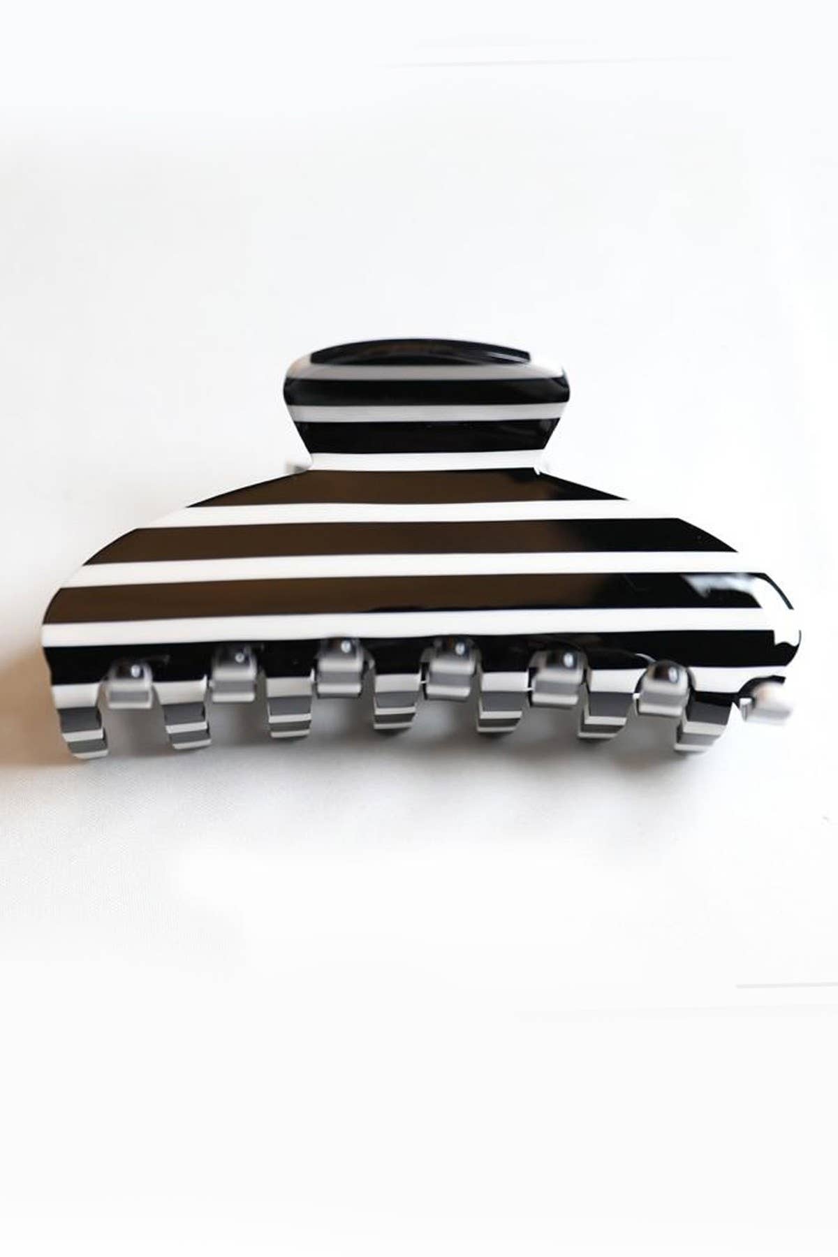 Jumbo oval striped hair claw clip, black-and-brown horizontal stripes