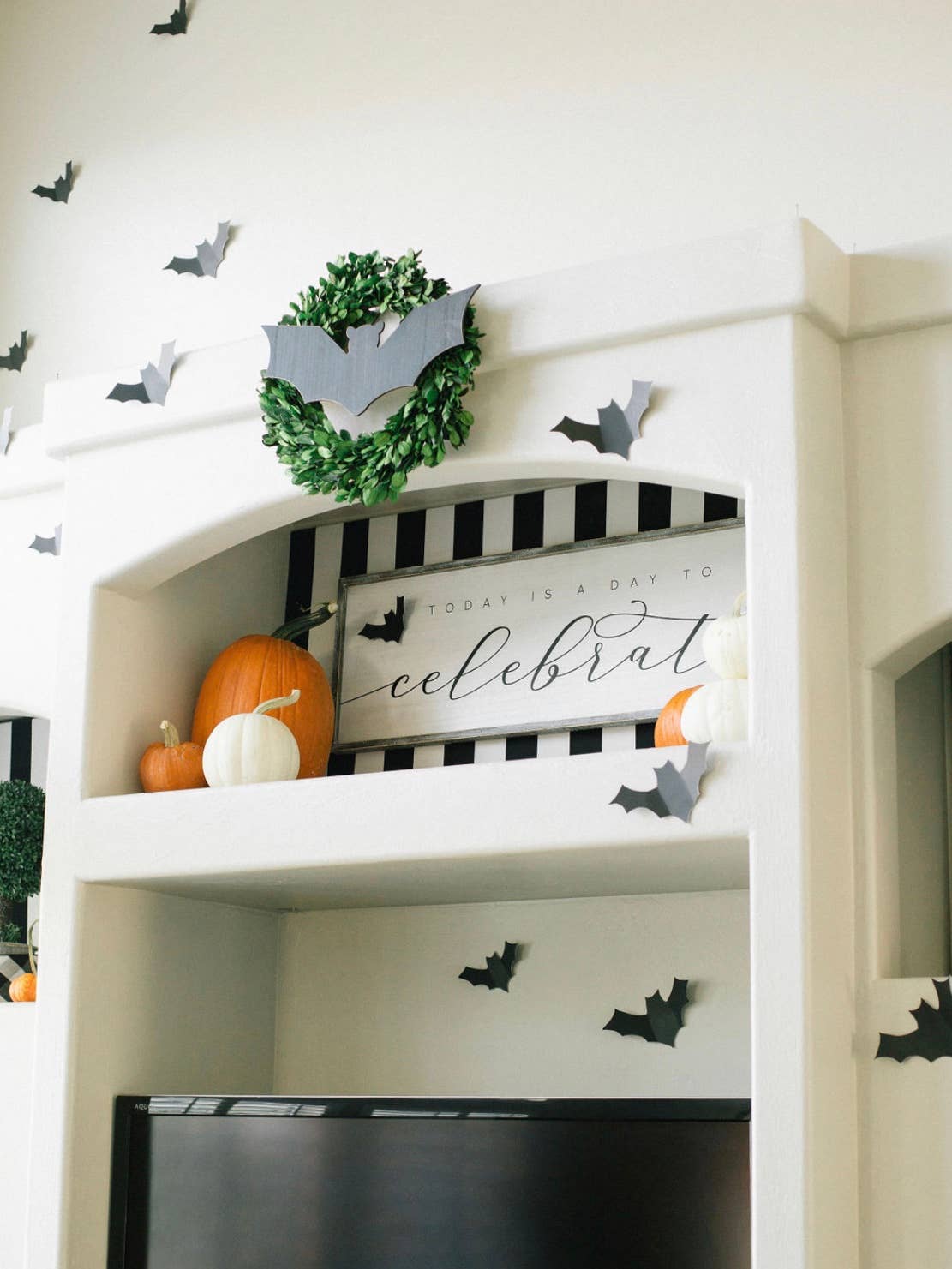 Paper Bats Decor Set