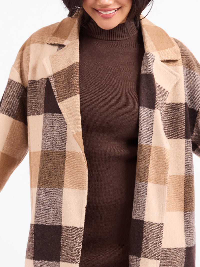 Plaid open coat lapels and front buttons, tan and dark brown blocks