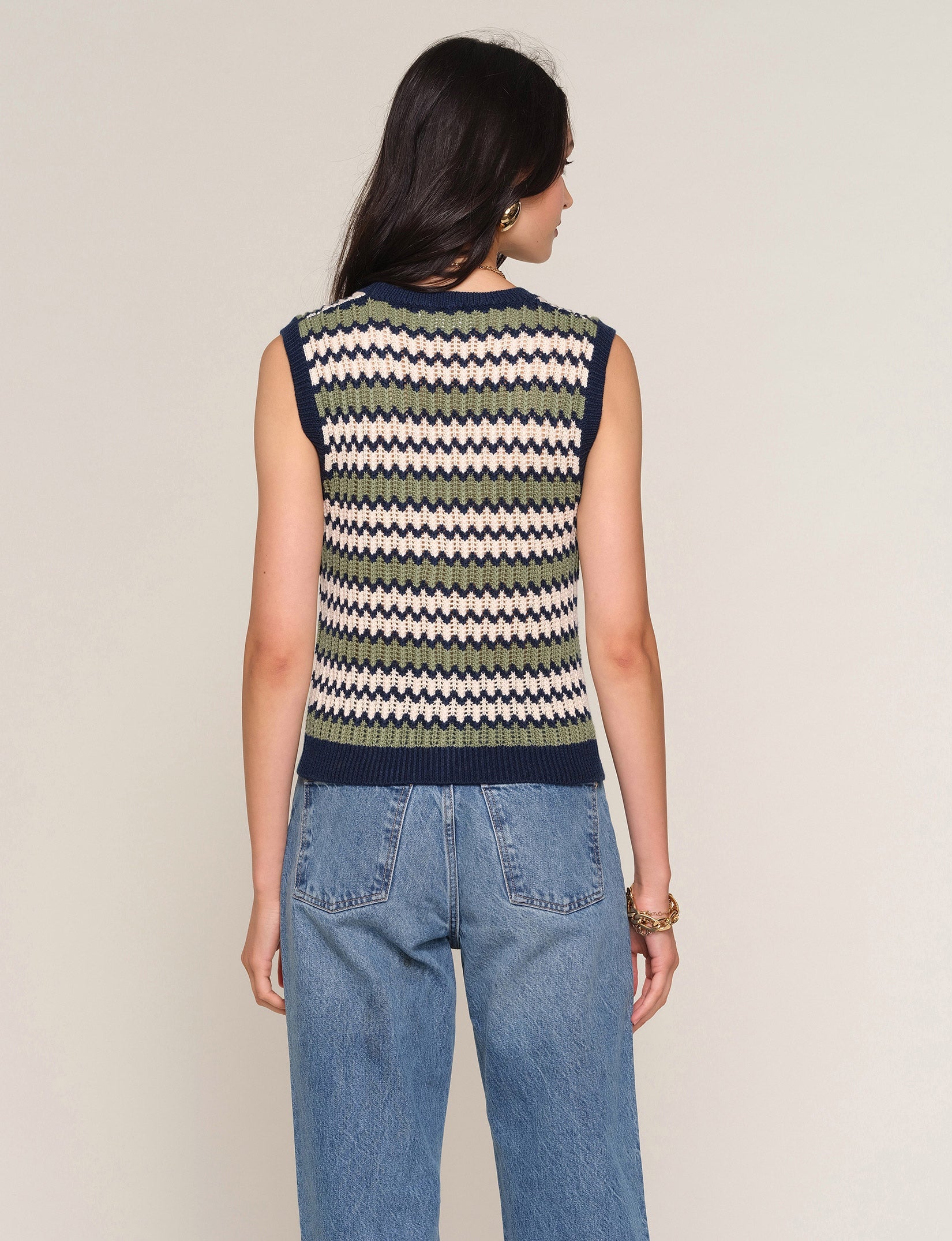 Eleni Vest