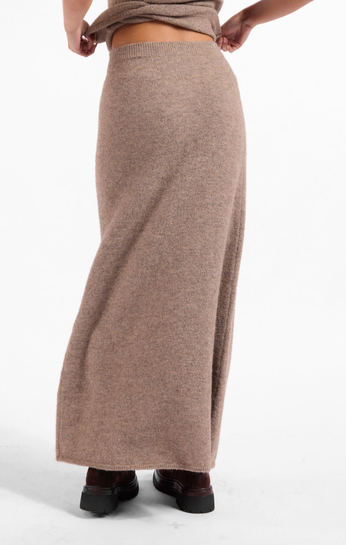 Heather taupe maxi skirt with wide hem and ankle-length straight fall