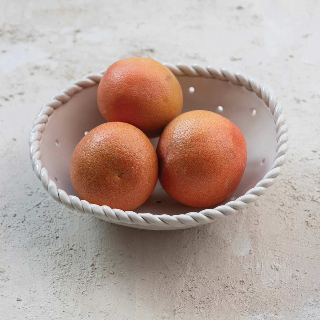 Stoneware Colander with Twisted Edge