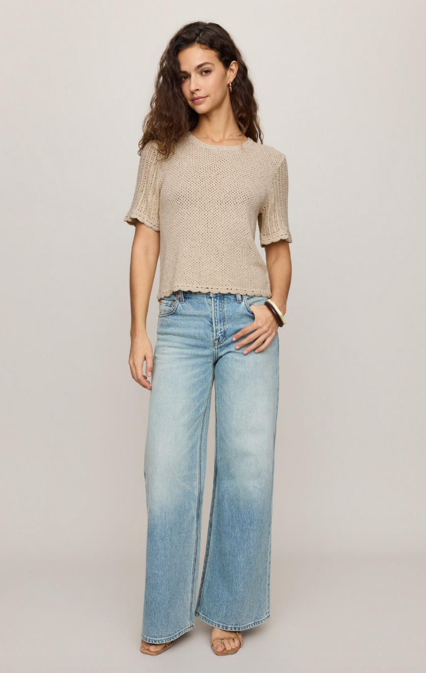 Natural crochet sweater with short sleeves and scalloped hem, relaxed fit