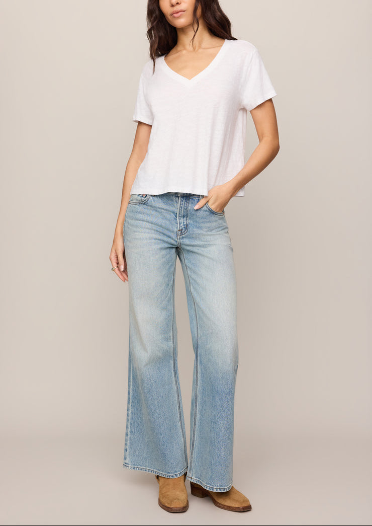 Nomad V Neck Tee - White