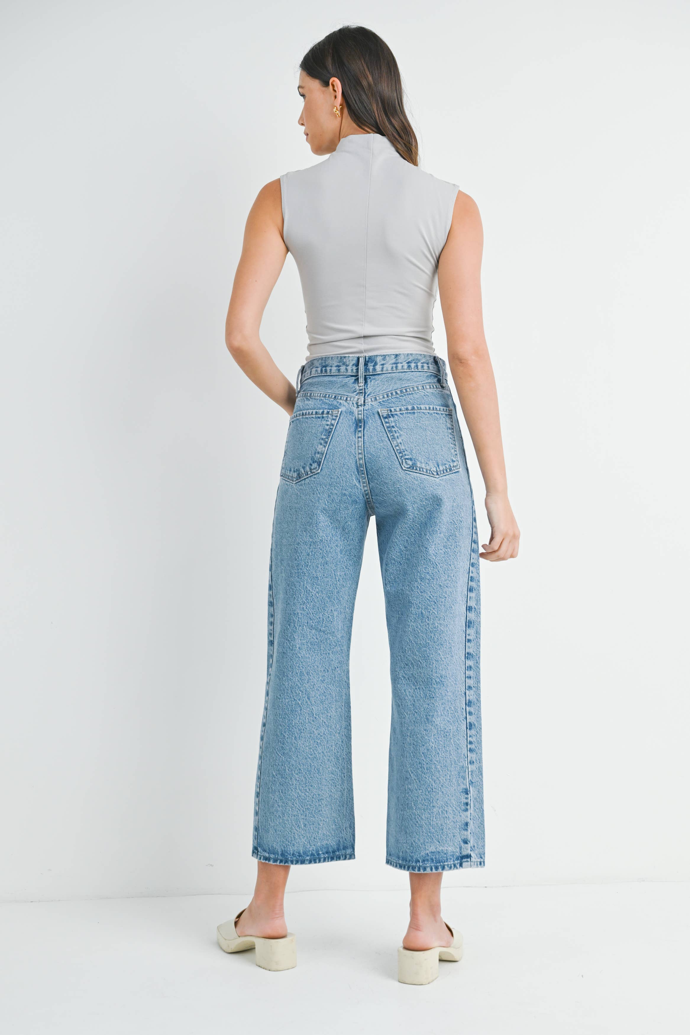 The Barrel Jean Twist - Medium