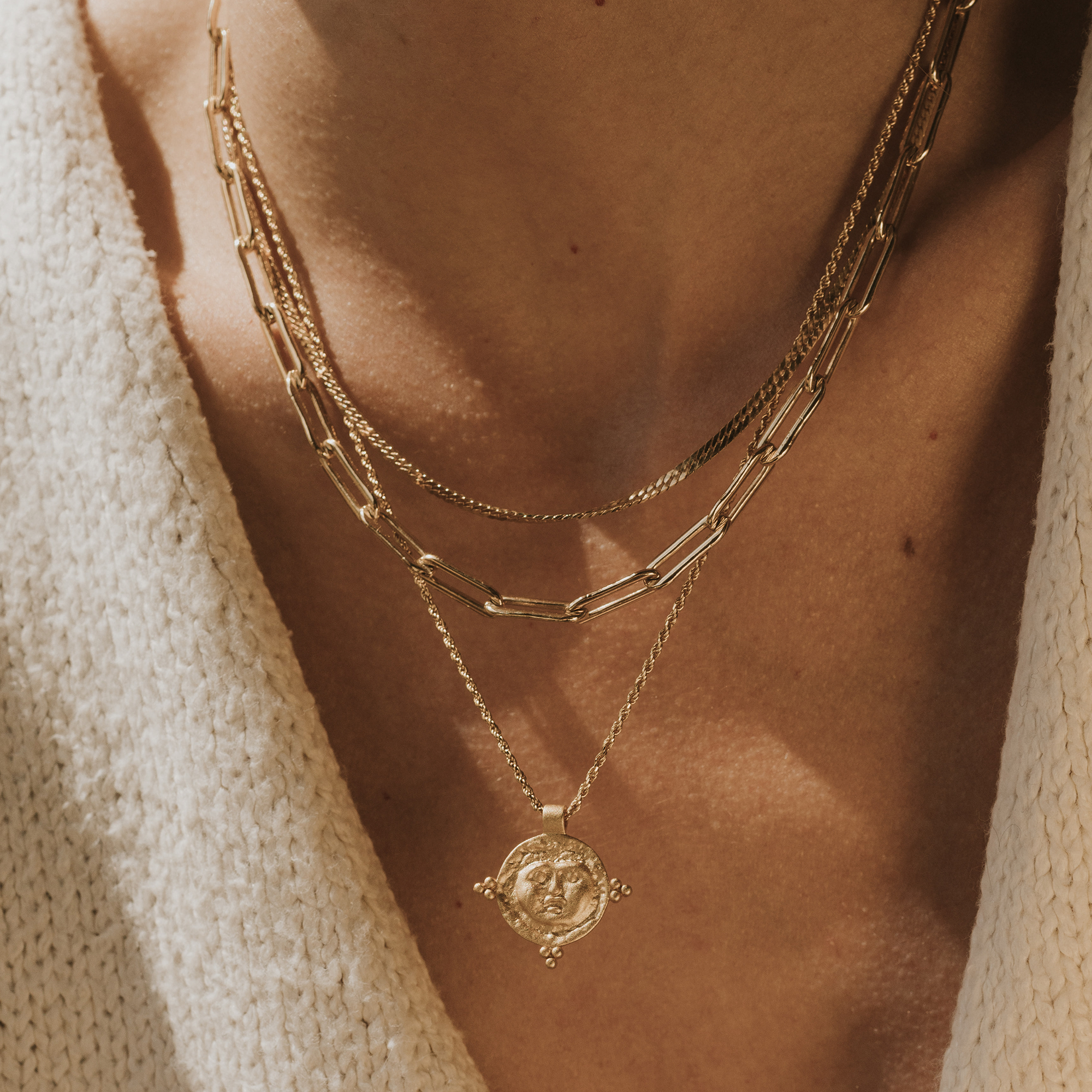 Faye Trinity Pendant Necklace
